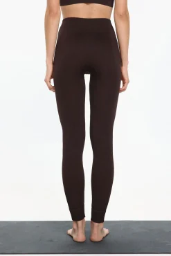 Leggings caneladas sem costura