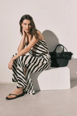 Macacão comprido estampado zebra