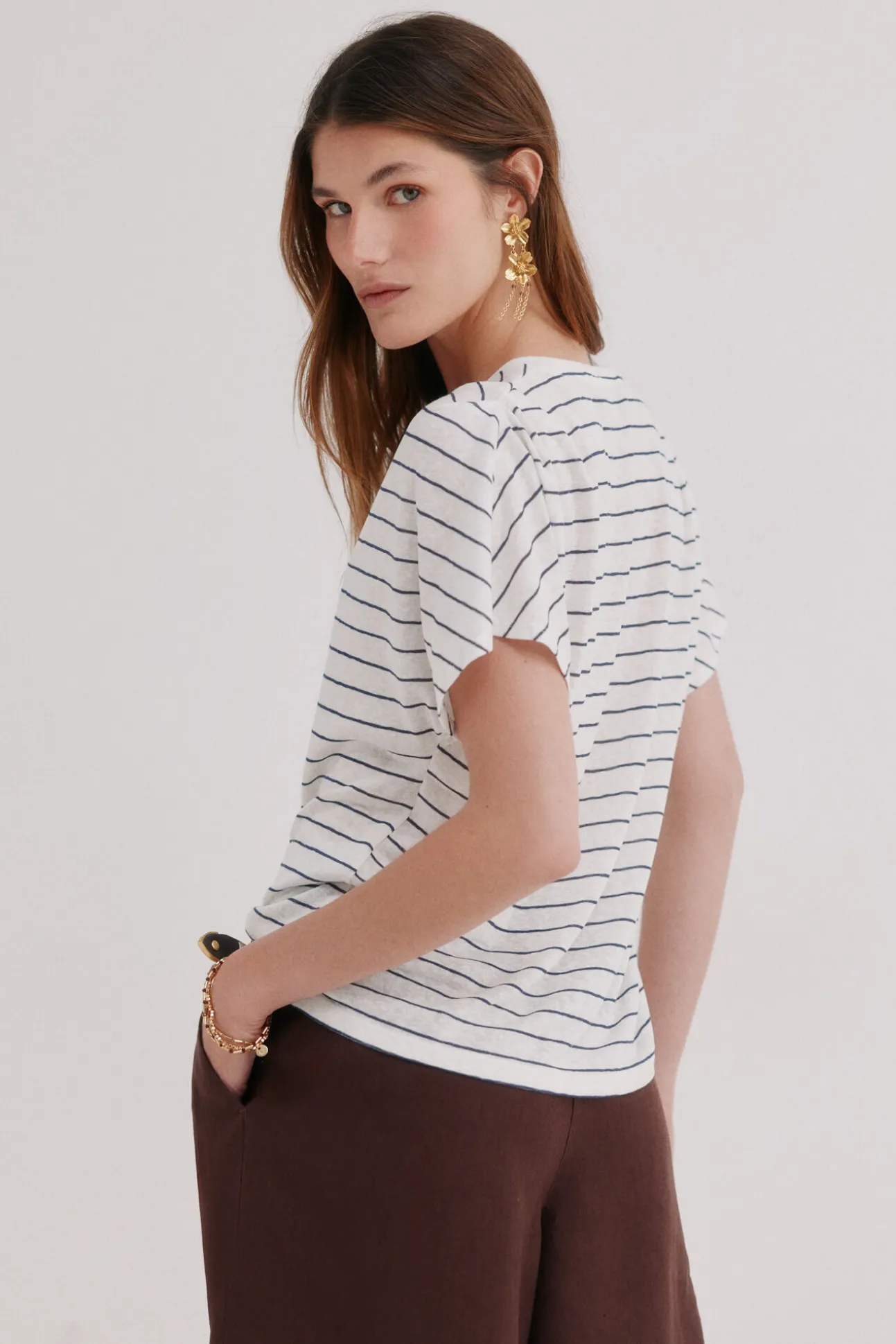 Mía. T-shirt de riscas