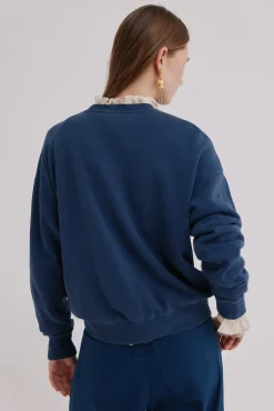 Mónica. Sweatshirt lavada