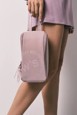 Necessaire média com fecho-éclair e alça rosa