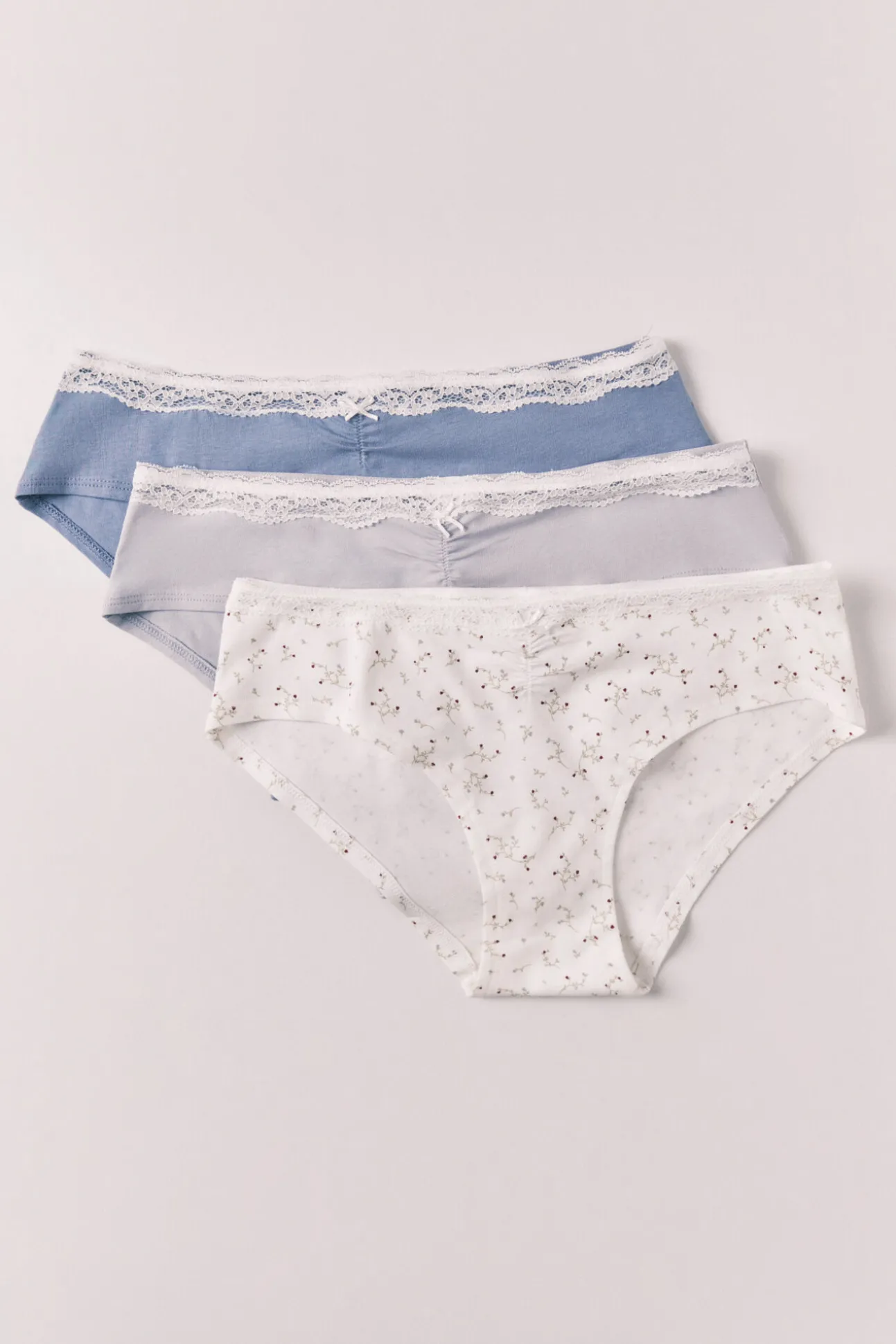 Pack 3 cuecas largas em algodão com renda de flores