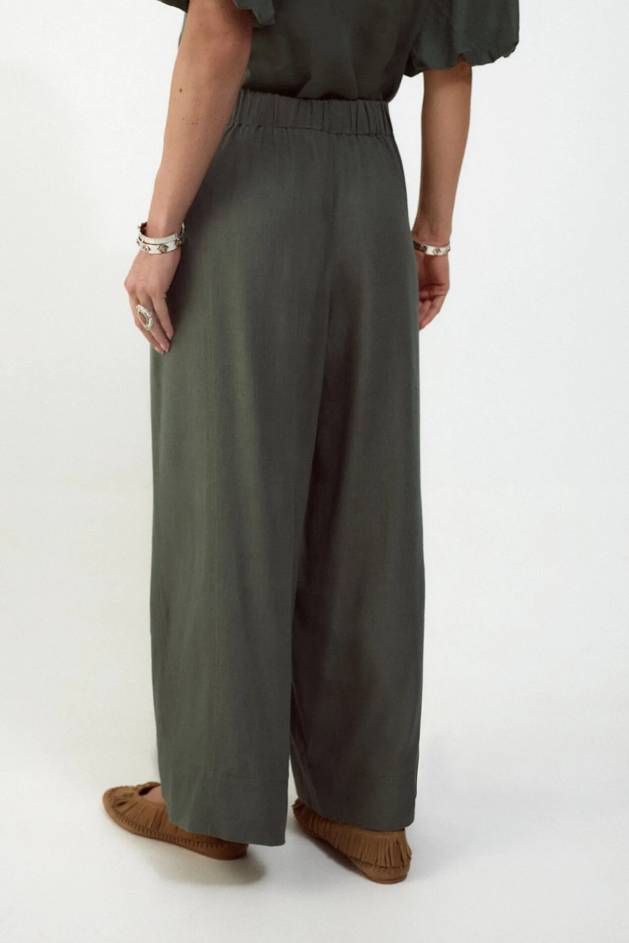Pantalón ancho de lino lavado