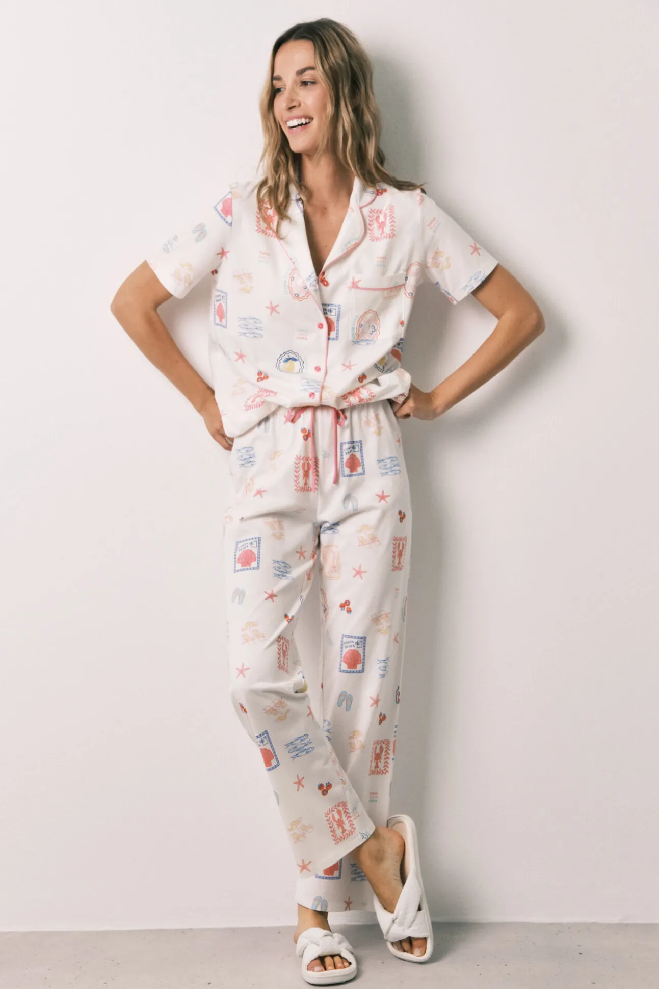 Pijama camiseiro comprido estampado multicolor