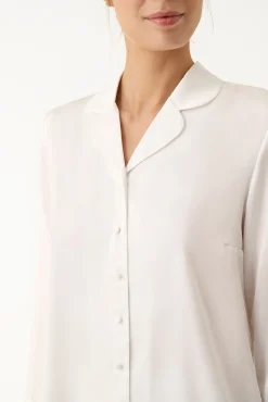 Pijama camiseiro de lingerie em cetim branco