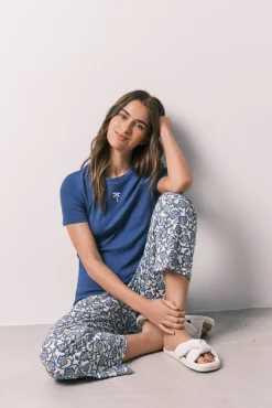 Pijama capri em algodão estampado azul