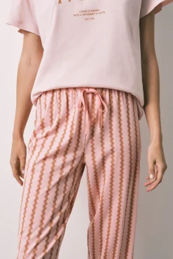 Pijama capri em algodão rosa ondas