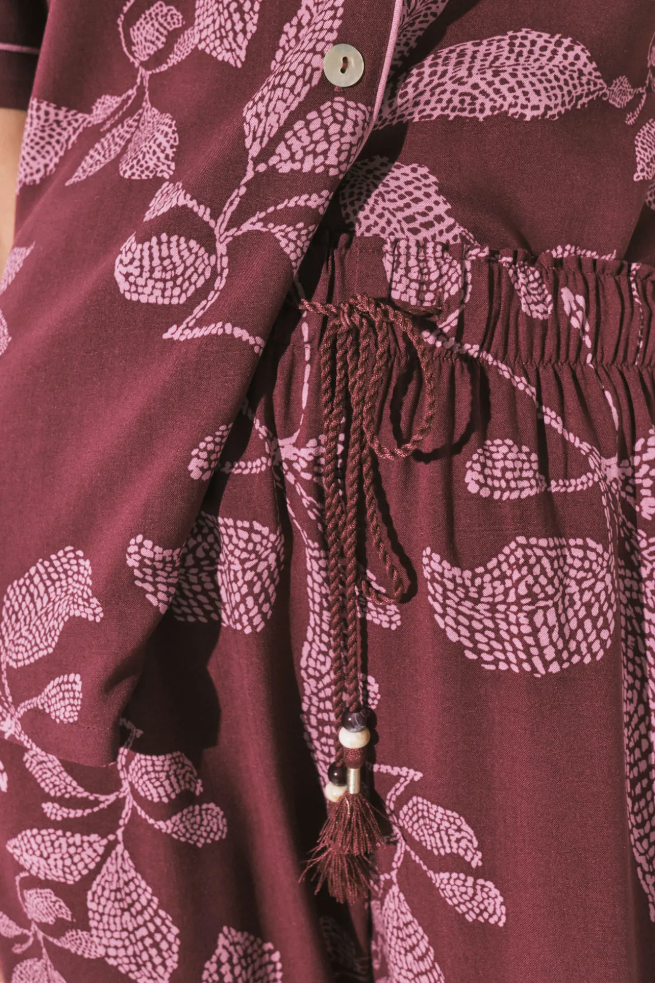 Pijama comprido camiseiro estampado floral