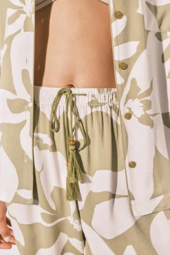 Pijama comprido camiseiro estampado de flores