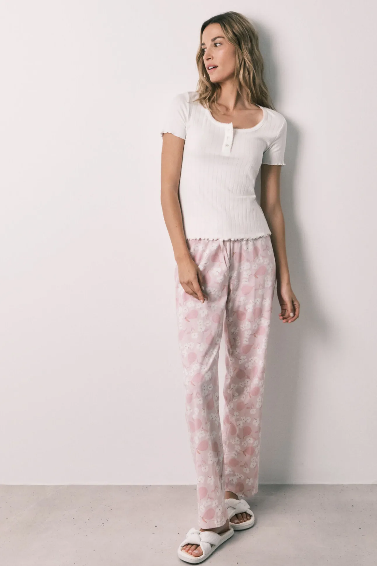 Pijama comprido de manga curta em algodão branco