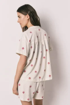 Pijama curto camiseiro de riscas Snoopy