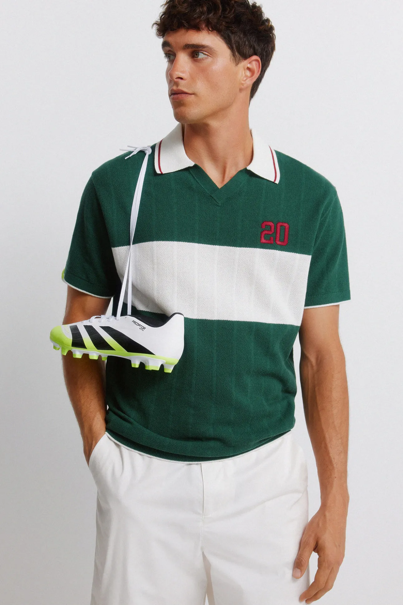 Polo desportivo com contraste