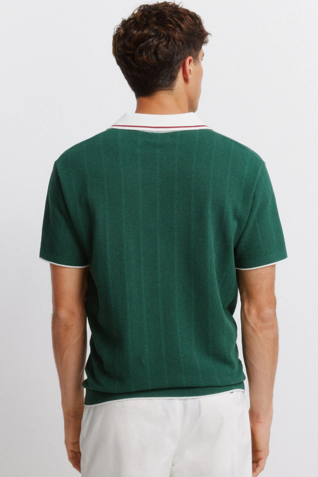 Polo desportivo com contraste