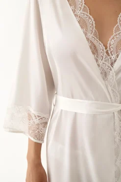 Robe kimono curta de lingerie branca