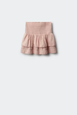 Saia de folhos para menina