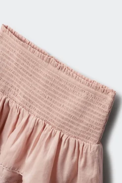 Saia de folhos para menina