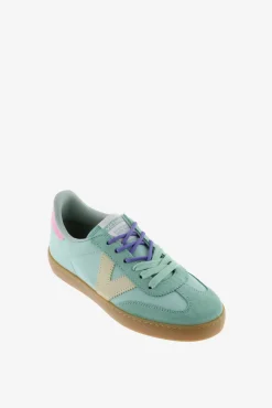 Sapatilhas de nylon e croute
