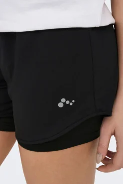 Shorts corte solto cintura média