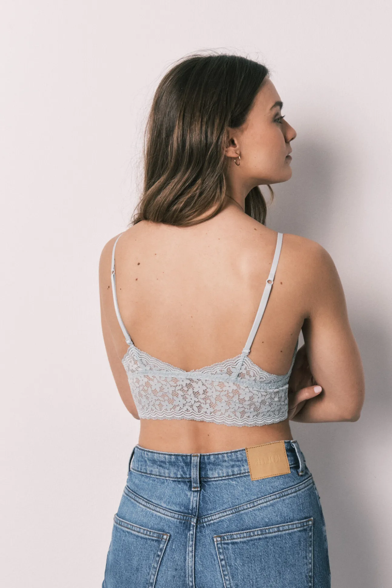 Soutien bralette triangular em renda azul