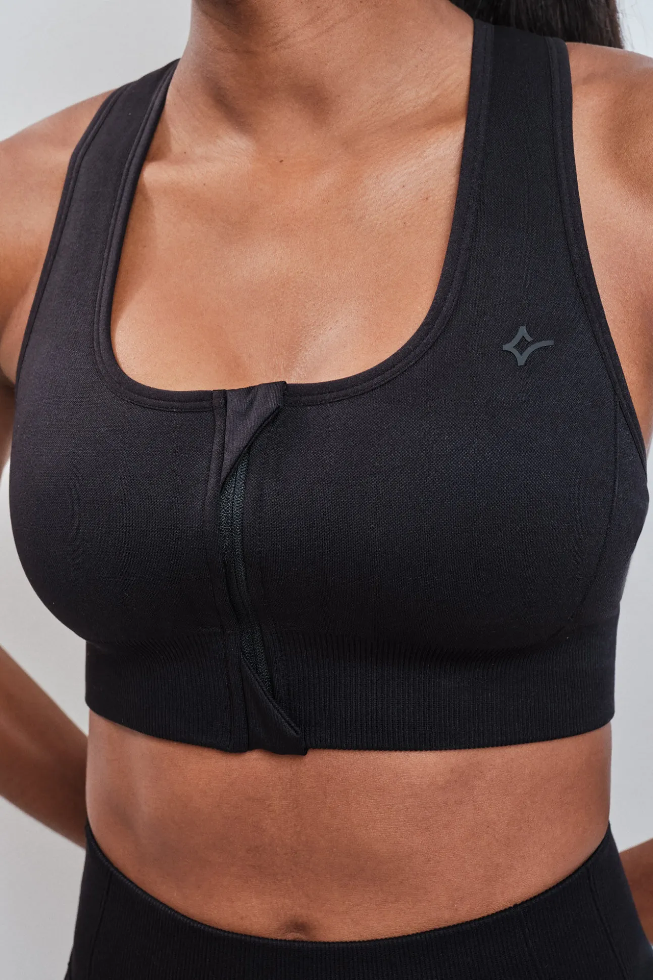 Soutien desportivo preto fecho-éclair SEAMLESS FIT