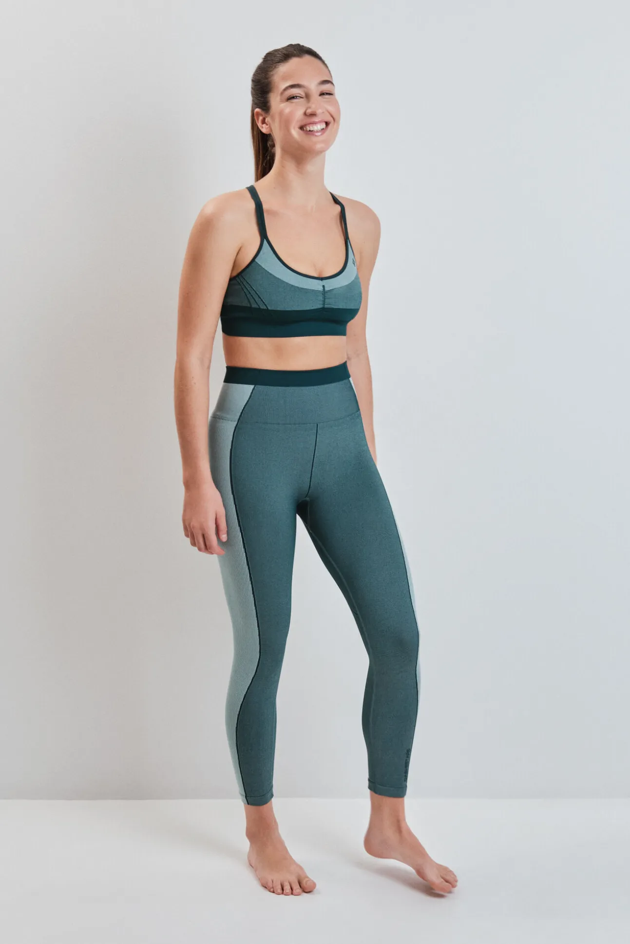 Soutien desportivo SEAMLESS COMFORT verde