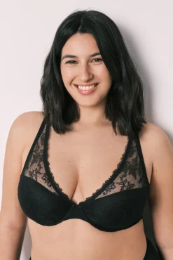 Soutien halter em renda preto INTUITIVE