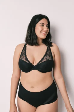 Soutien halter em renda preto INTUITIVE