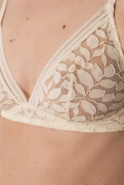 Soutien triangular NATURAL em renda bege