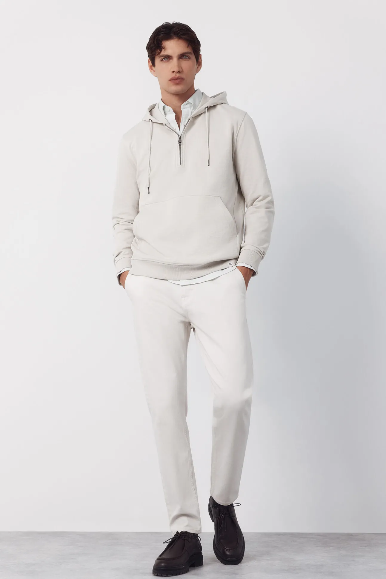 Sweatshirt com capuz
