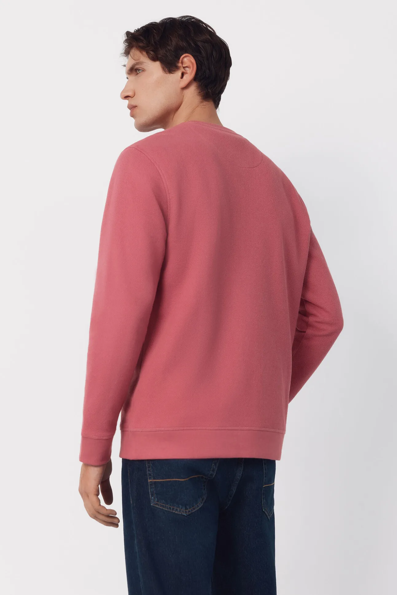Sweatshirt estruturada com gola caixa