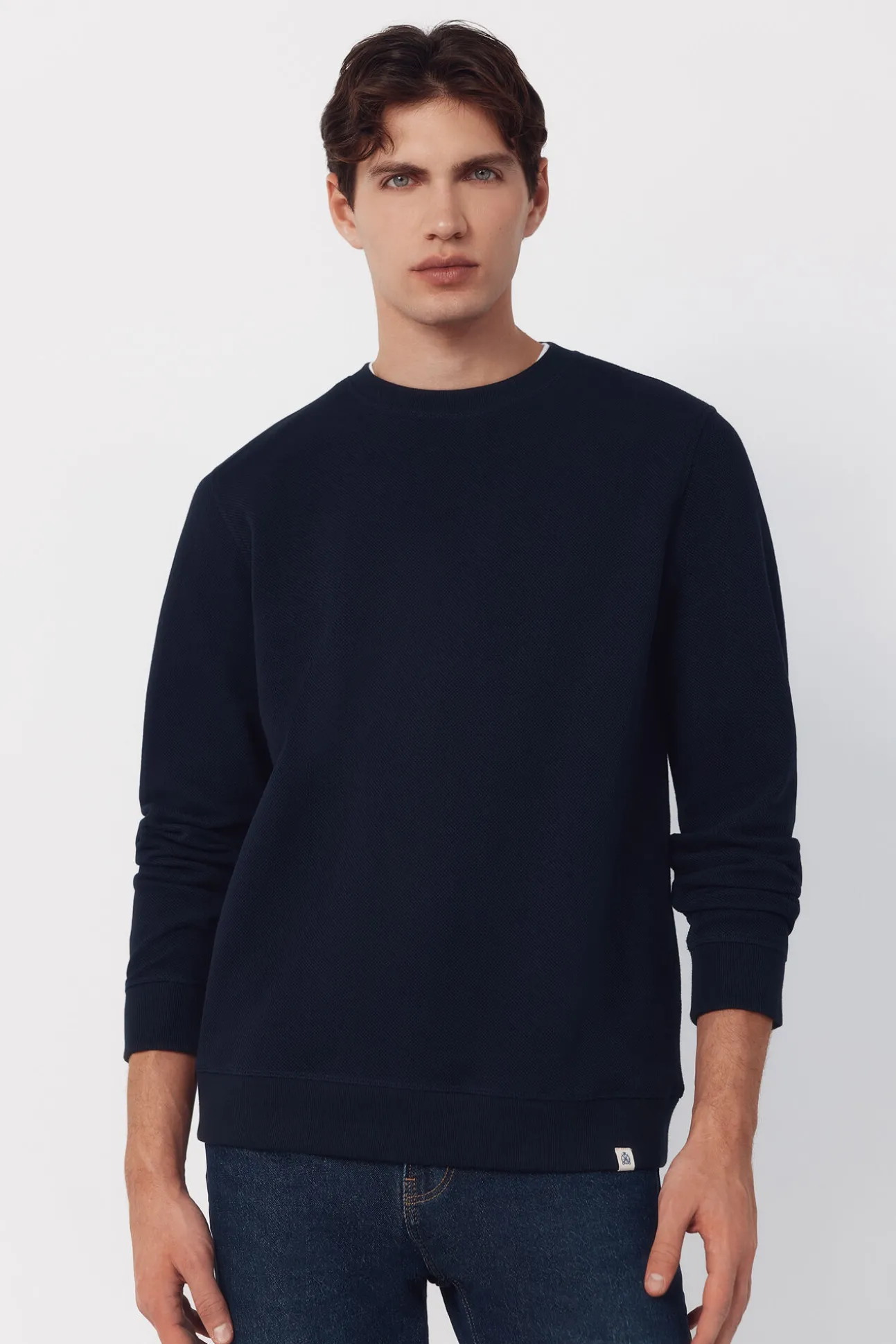 Sweatshirt estruturada com gola caixa