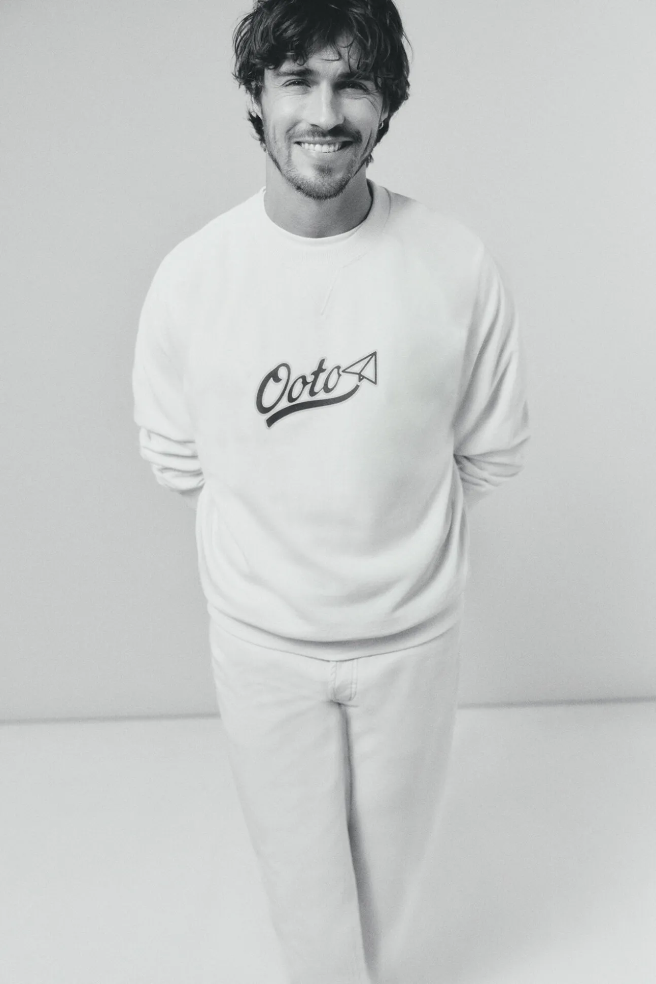 Sweatshirt logo gola redonda
