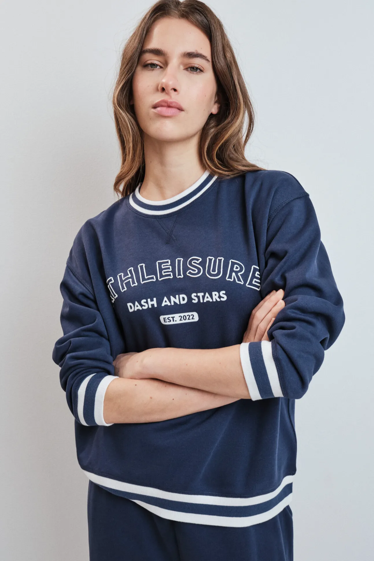 Sweatshirt college em moletão azul