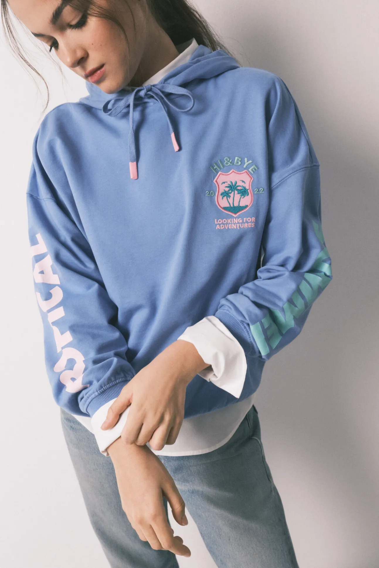 Sweatshirt com capuz em felpa de algodão azul