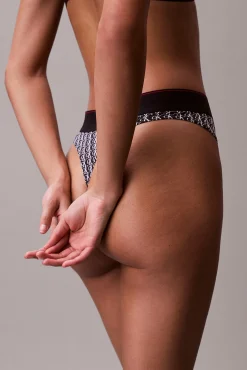 Tanga com logo