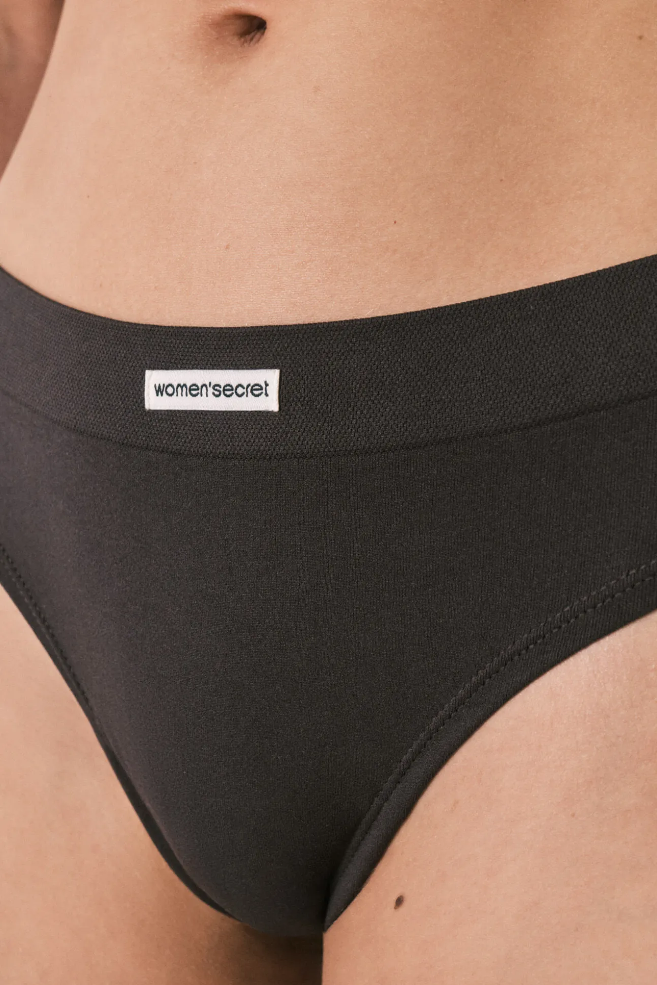 Tanga sem costura grená