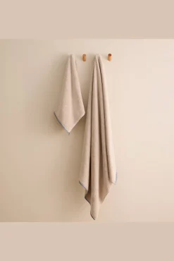 Toalha de banho pesponto decorativo