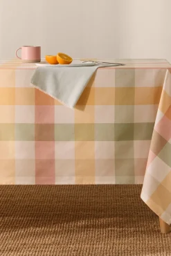 Toalha de mesa anti-manchas aos quadrados