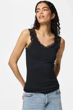 Top com detalhe de renda
