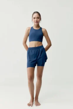 Top desportivo Bikila azul-marinho