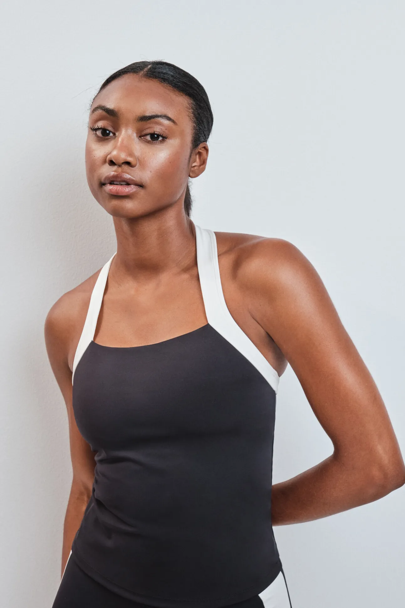 Top desportivo halter 4D Stretch contraste preto