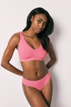 Top halter liso corte limpo coral