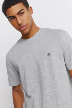 T-shirt básica em viscose