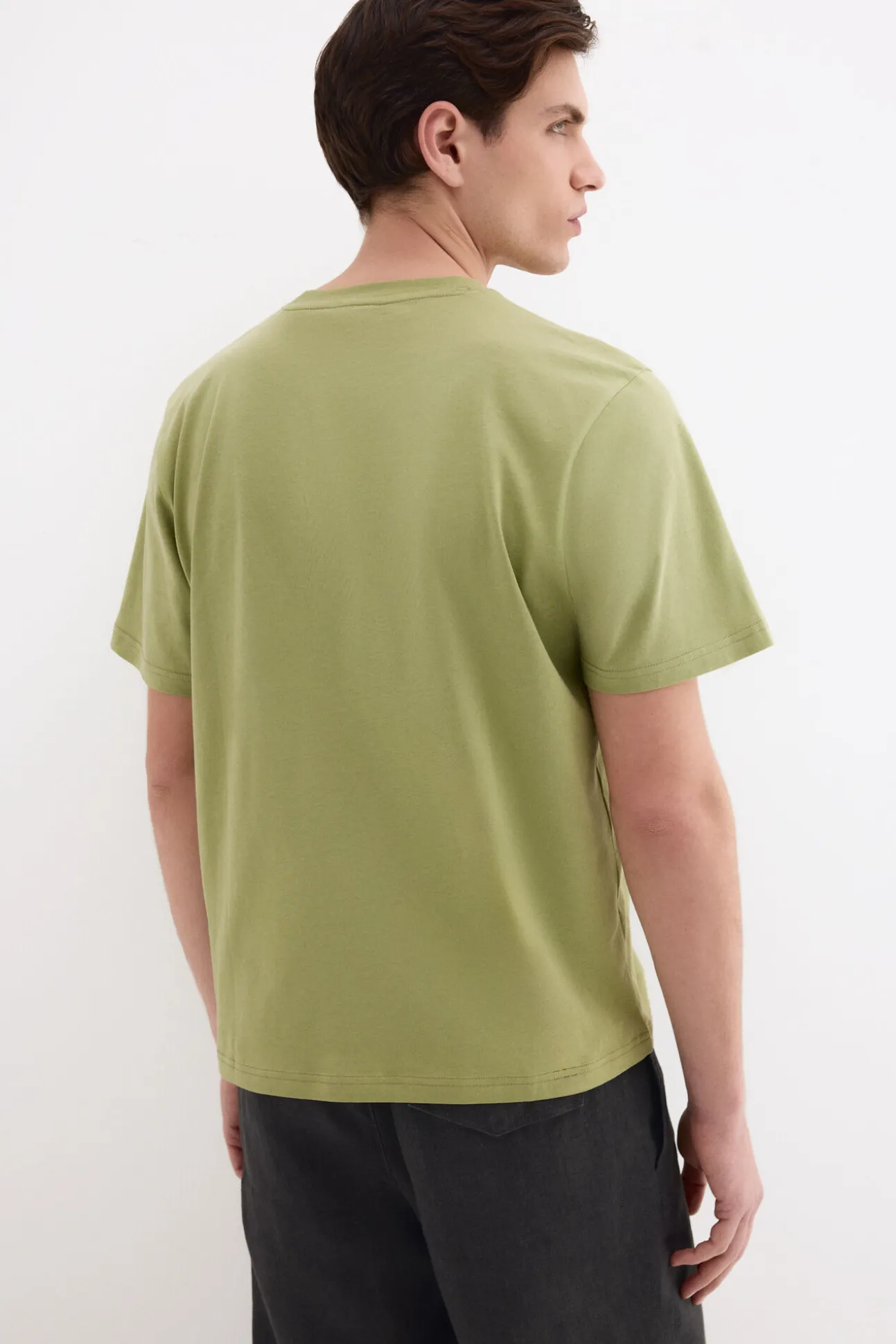 T-shirt com logo