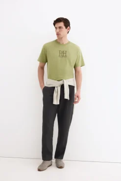 T-shirt com logo