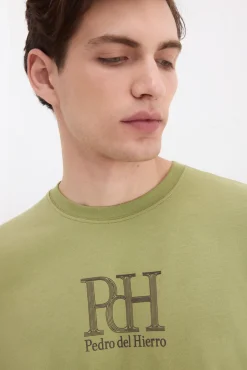 T-shirt com logo