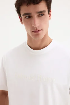 T-shirt com logo