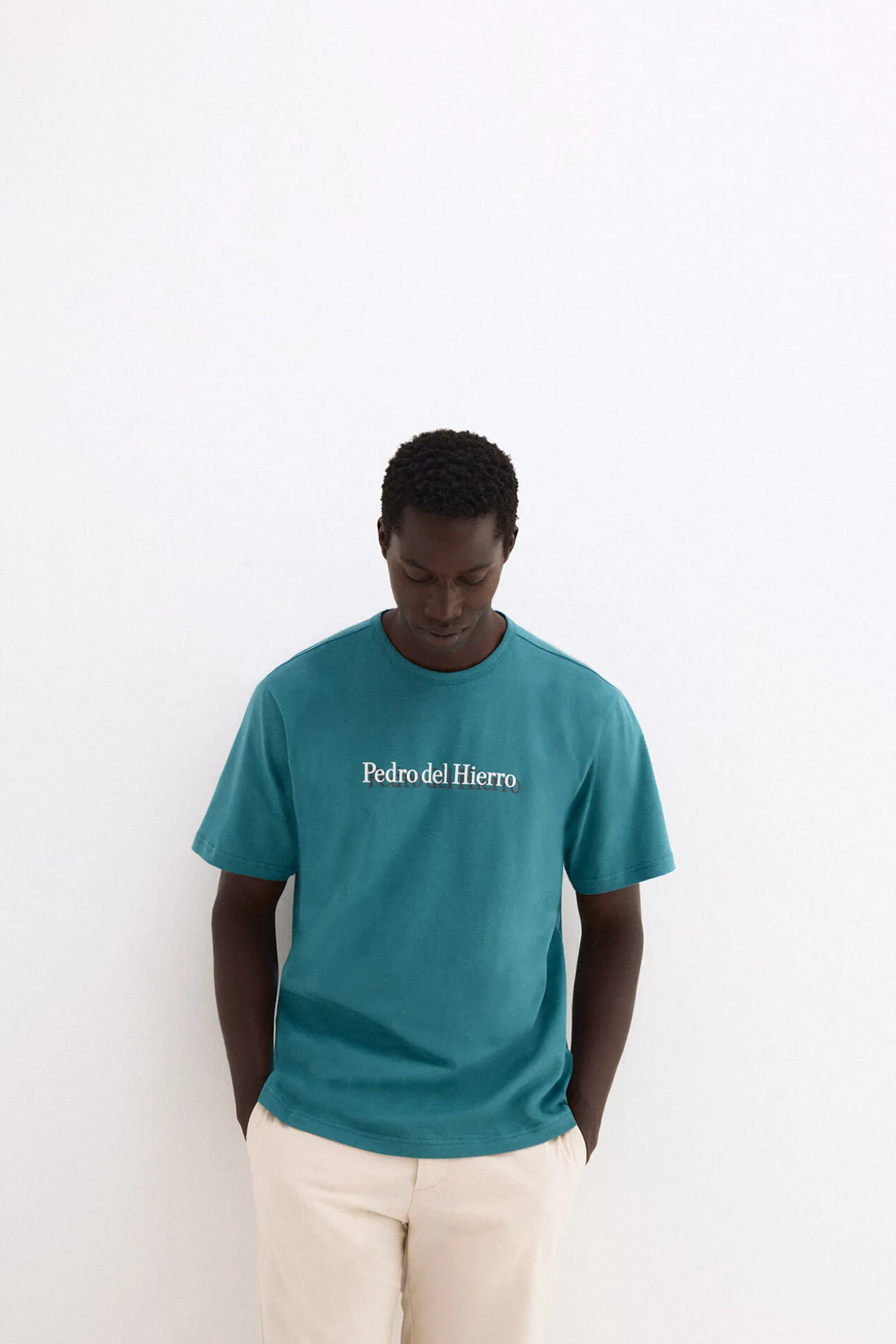T-shirt com logo