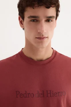 T-shirt com logo