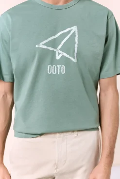 T-shirt com logo grande